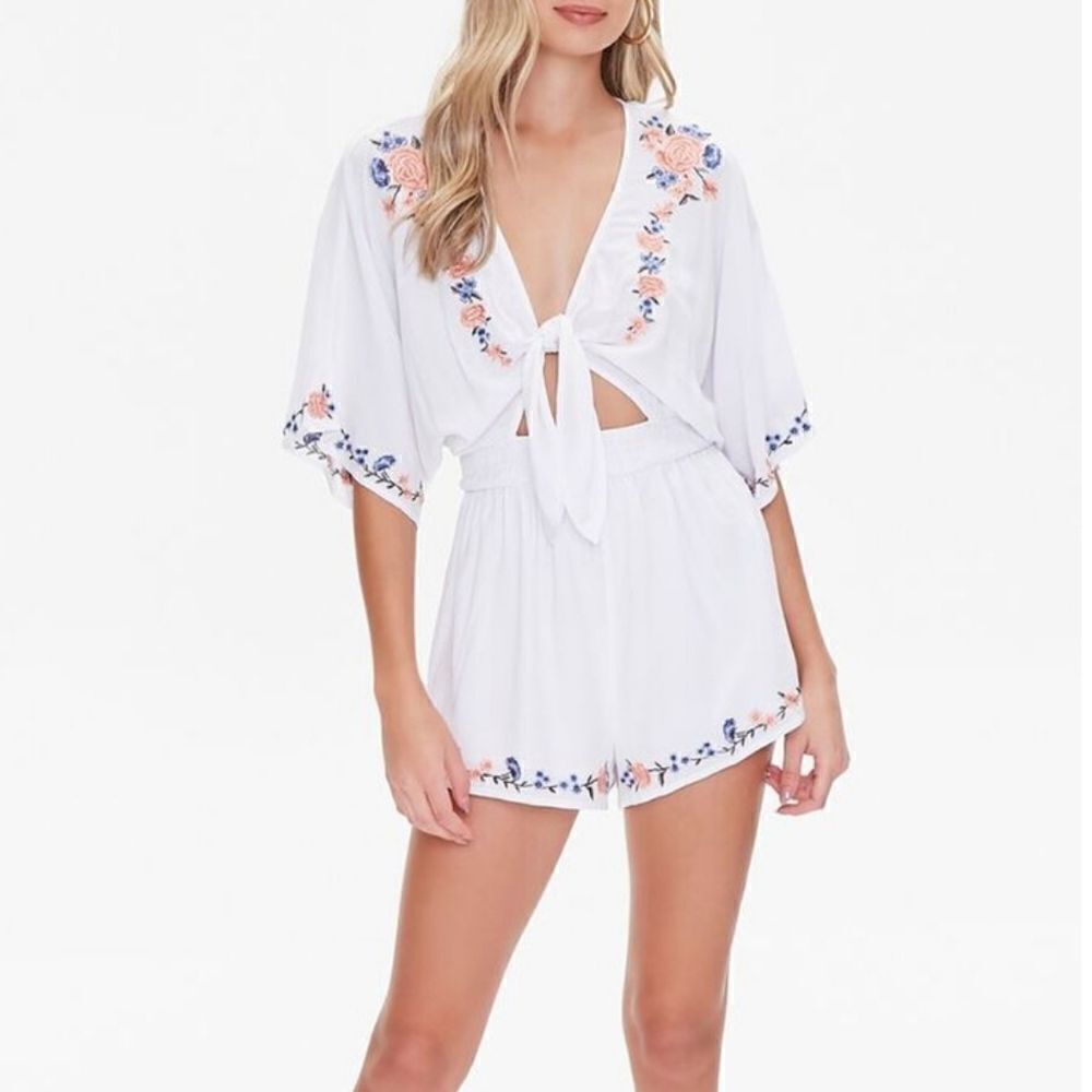 Forever 21 yellow floral embroidered tie-front romper, small